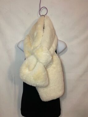 Cato Cream Faux Fur Loop Scarf